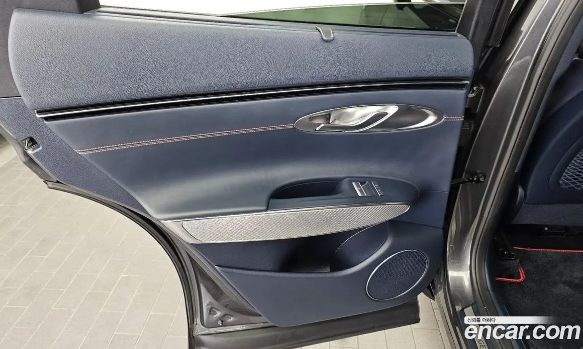 Genesis GV70 2022 2.5 автомат (гидро), фото 15