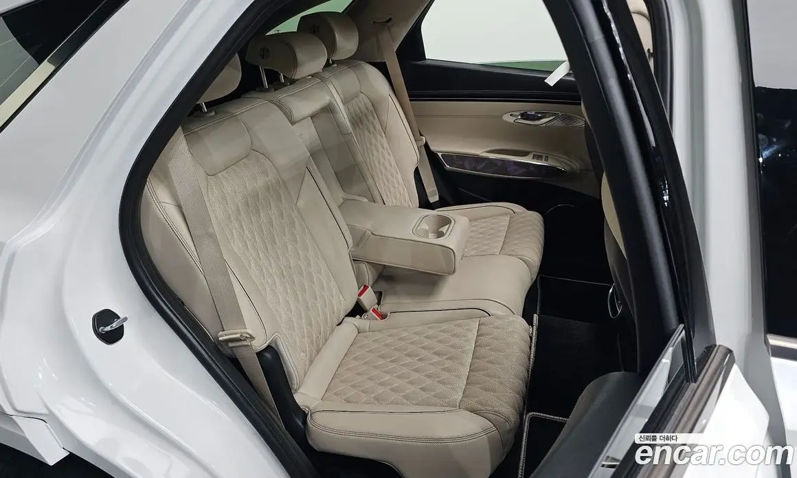 Genesis GV70 2023 2.5 автомат (гидро), фото 16