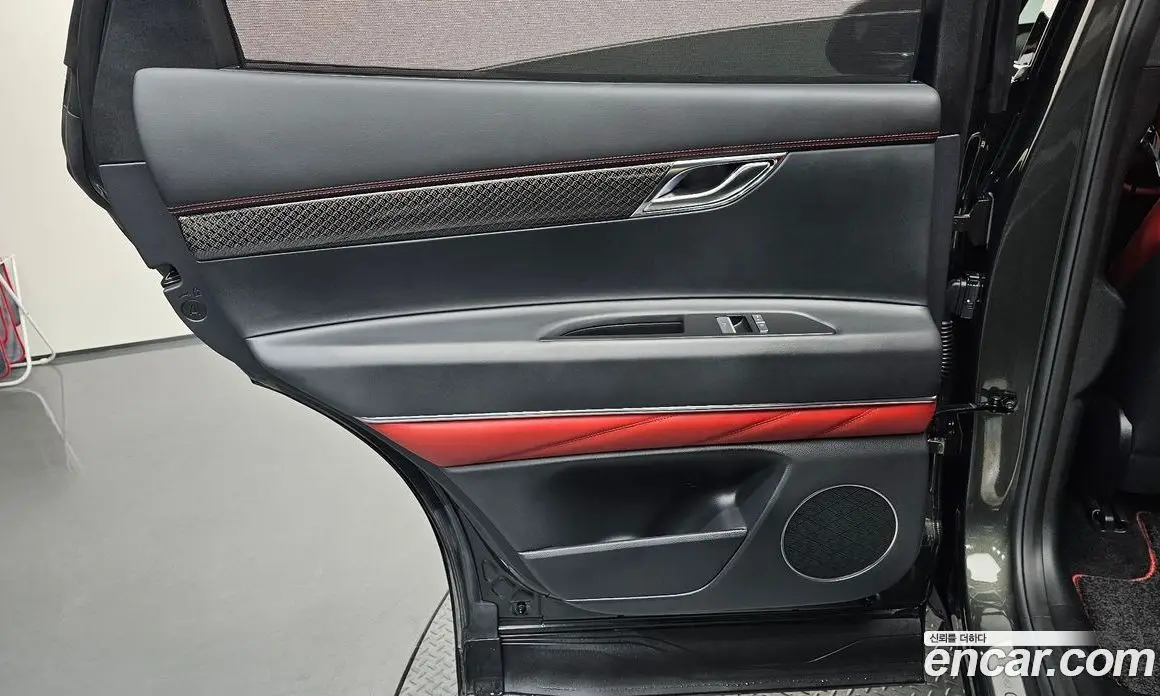 Genesis GV80 2024 2.5 автомат (гидро), фото 15 Genesis GV80 2024 2.5 автомат (гидро), фото 15
