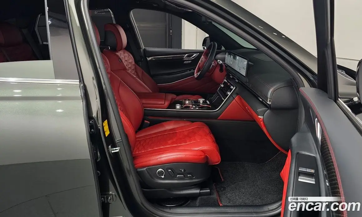 Genesis GV80 2024 2.5 автомат (гидро), фото 16 Genesis GV80 2024 2.5 автомат (гидро), фото 16