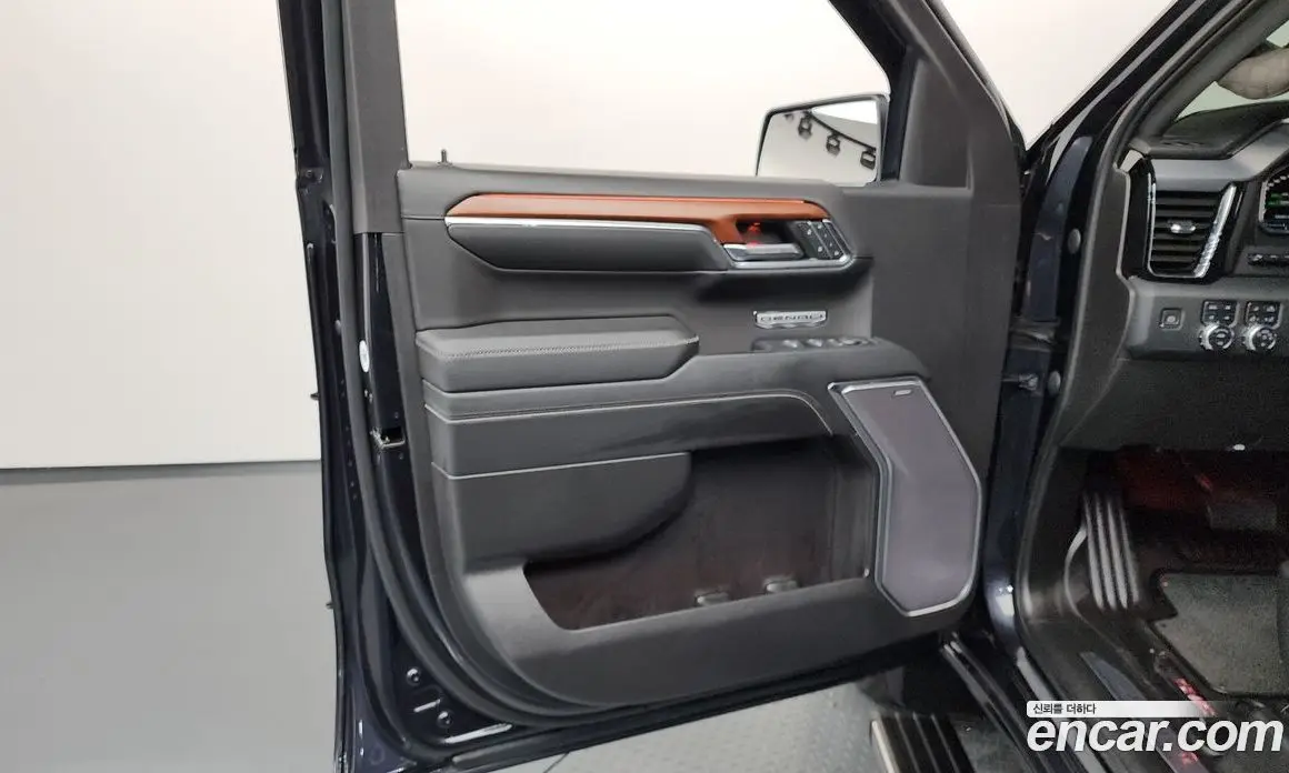 GMC Sierra 2023 6.2 автомат (гидро), фото 14 GMC Sierra 2023 6.2 автомат (гидро), фото 14
