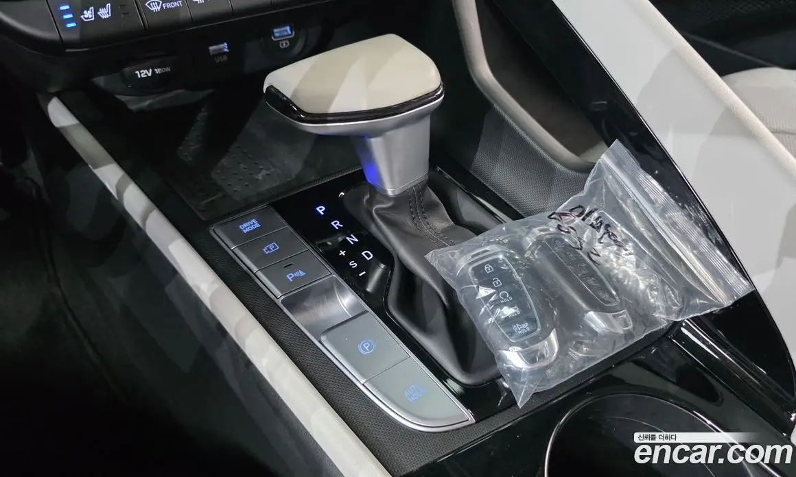 Hyundai Avante 2020 1.6 автомат (гидро), фото 12