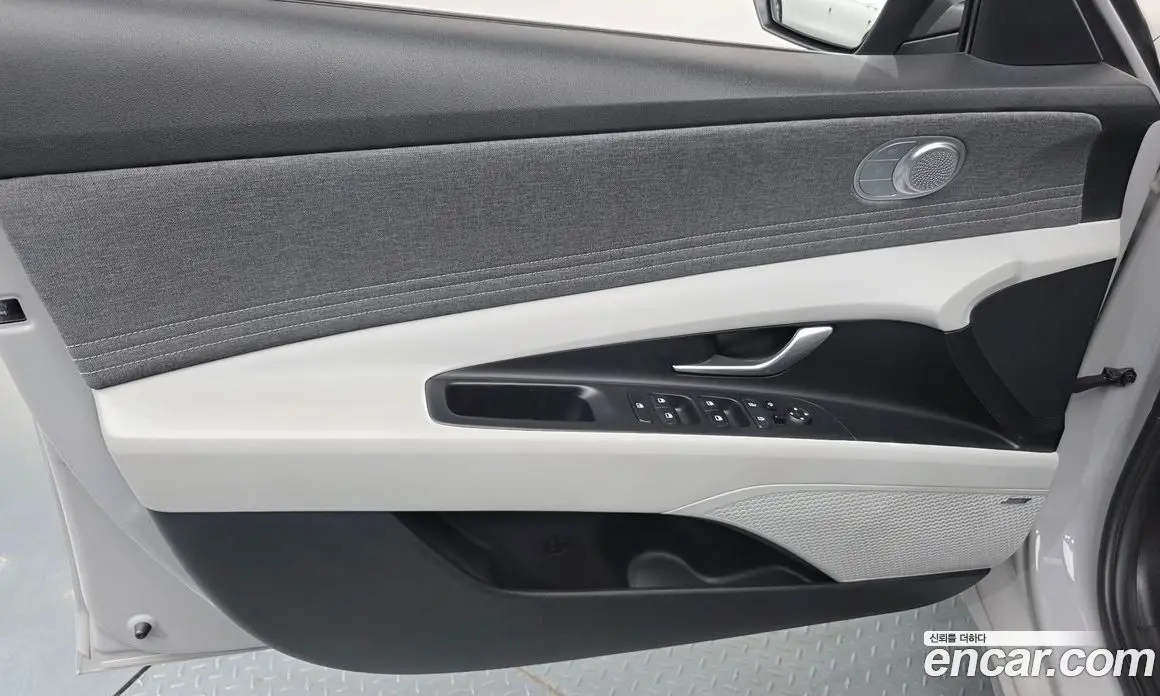 Hyundai Avante 2020 1.6 автомат (гидро), фото 14