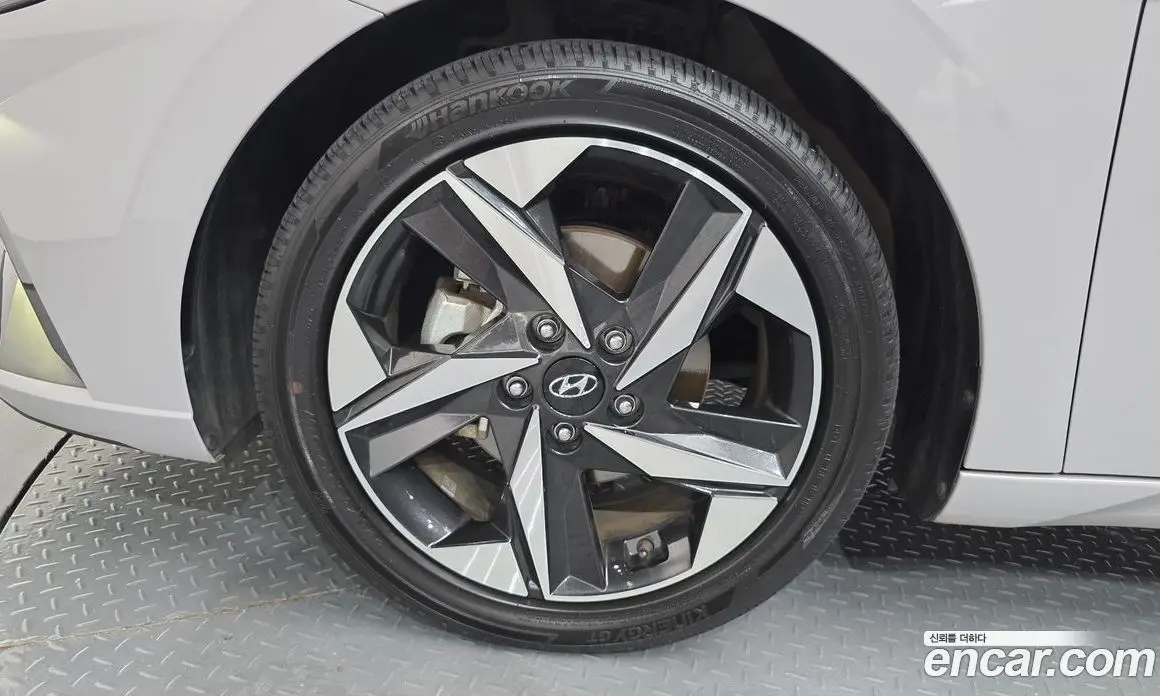 Hyundai Avante 2020 1.6 автомат (гидро), фото 5