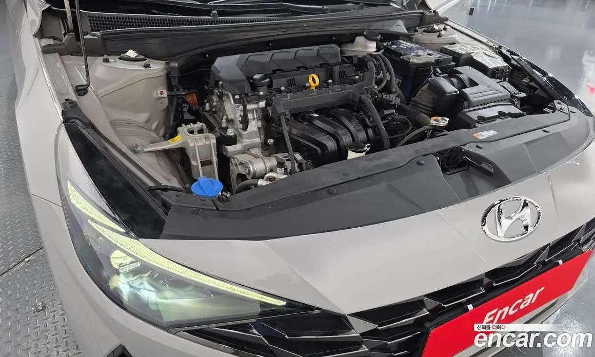 Hyundai Avante 2020 1.6 автомат (гидро), фото 6