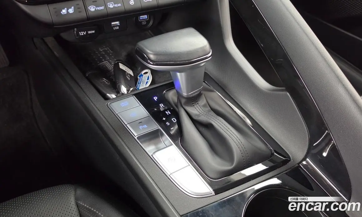 Hyundai Avante 2021 1.6 автомат (гидро), фото 12