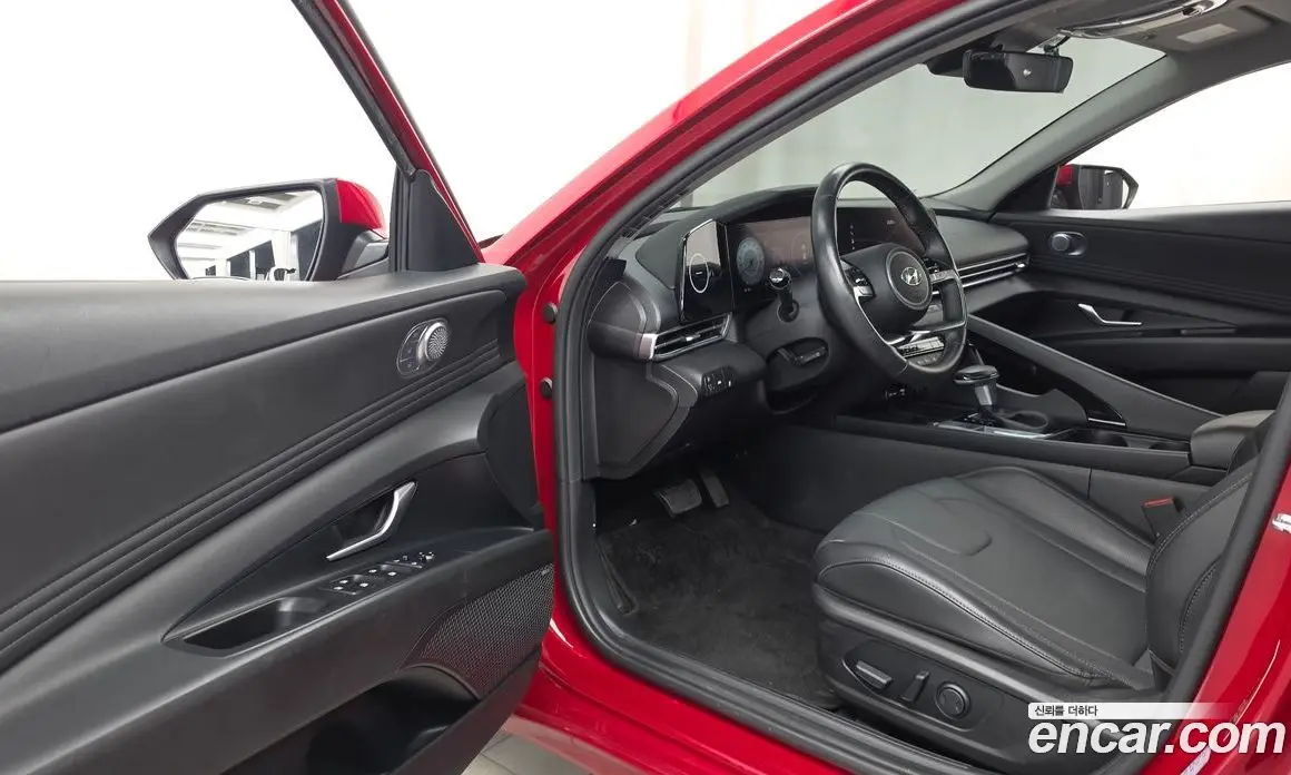 Hyundai Avante 2021 1.6 автомат (гидро), фото 13