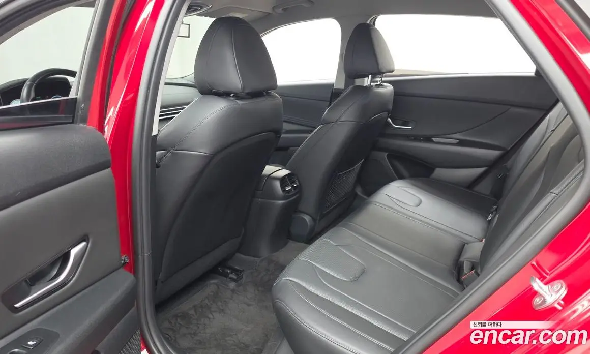 Hyundai Avante 2021 1.6 автомат (гидро), фото 16