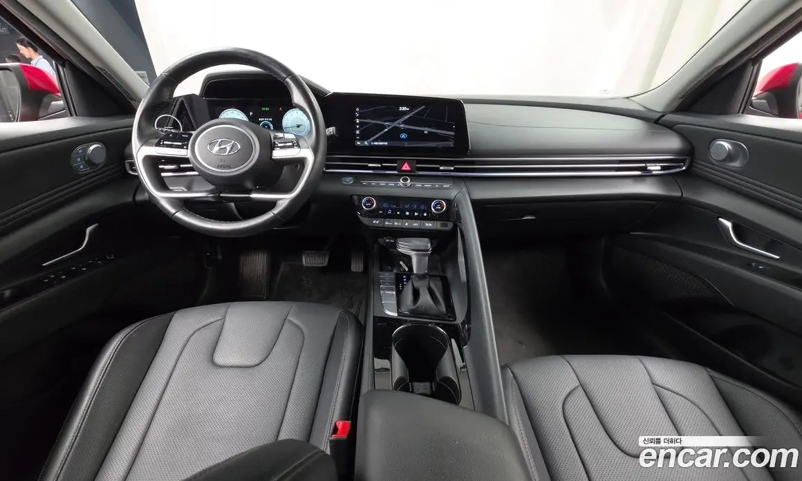 Hyundai Avante 2021 1.6 автомат (гидро), фото 10