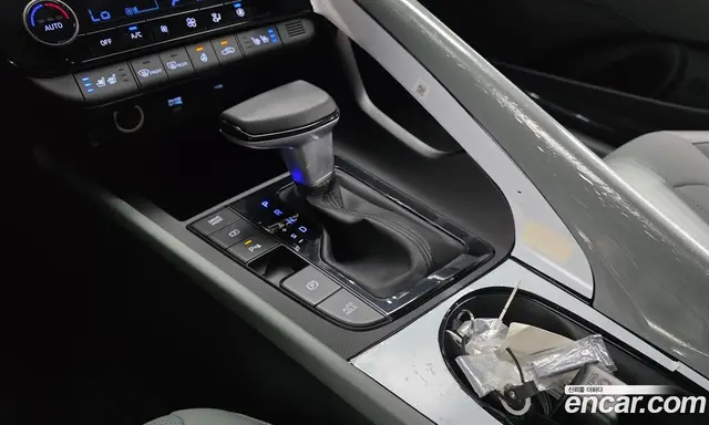 Hyundai Avante 2023 1.6 автомат (гидро), миниатюра 12