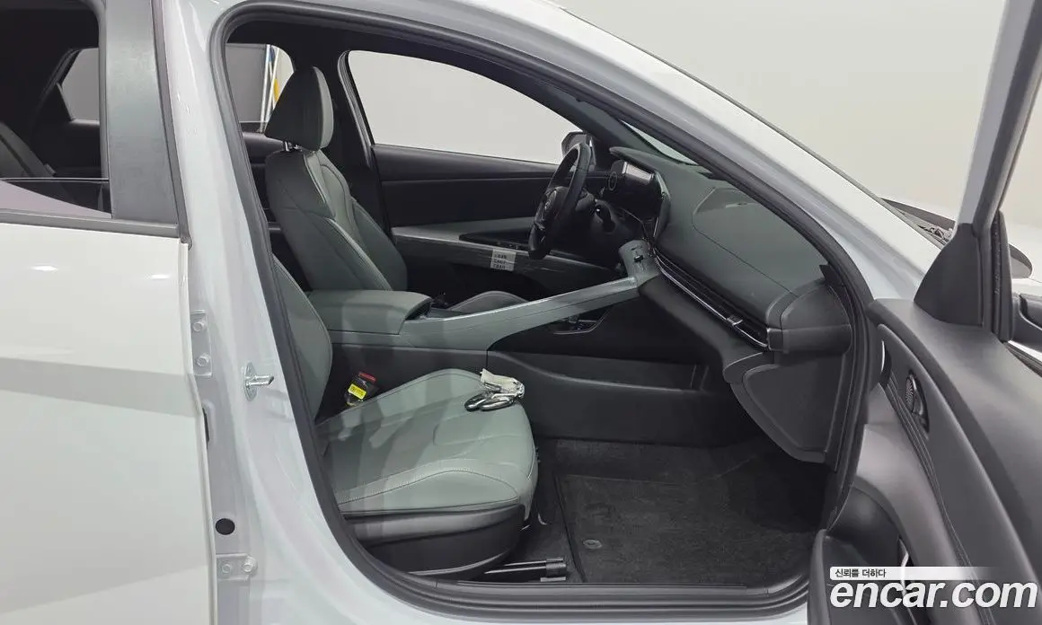 Hyundai Avante 2023 1.6 автомат (гидро), фото 16 Hyundai Avante 2023 1.6 автомат (гидро), фото 16