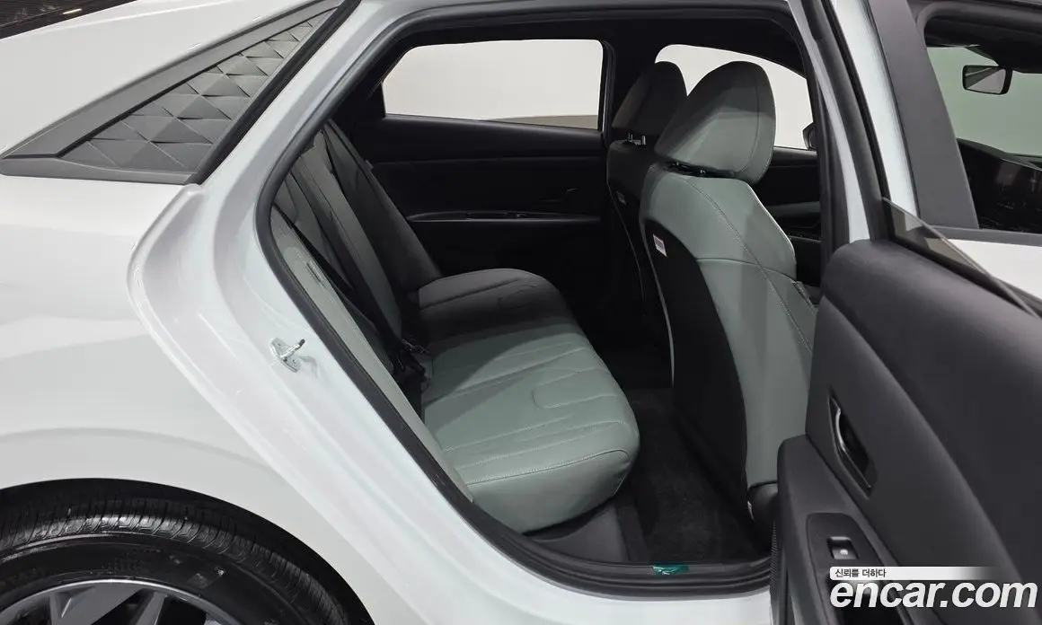 Hyundai Avante 2023 1.6 автомат (гидро), фото 17 Hyundai Avante 2023 1.6 автомат (гидро), фото 17