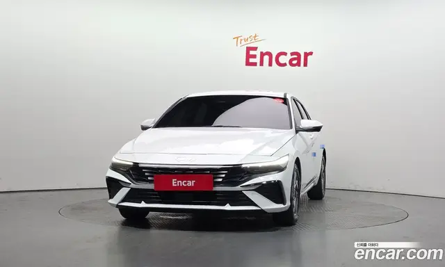 Hyundai Avante 2023 1.6 автомат (гидро), миниатюра 3 Hyundai Avante 2023 1.6 автомат (гидро), миниатюра 3