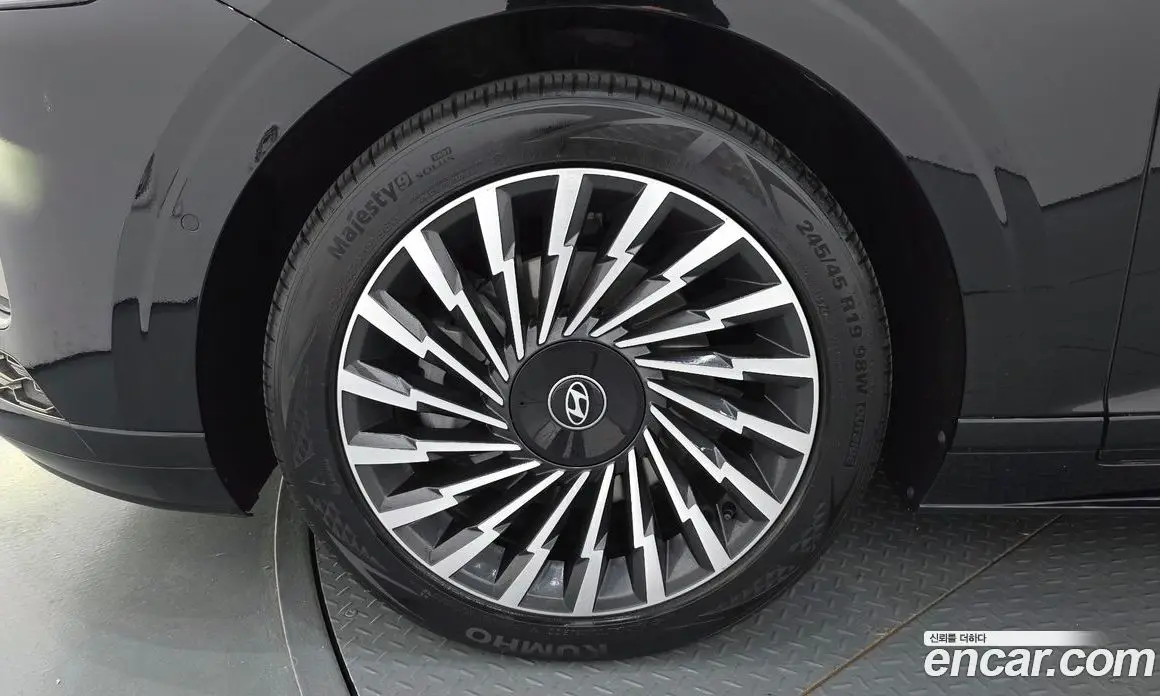 Hyundai Grandeur 2024 2.5 автомат (гидро), фото 5