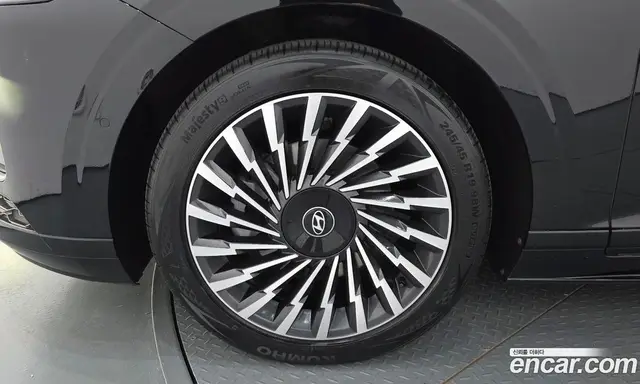 Hyundai Grandeur 2024 2.5 автомат (гидро), миниатюра 5