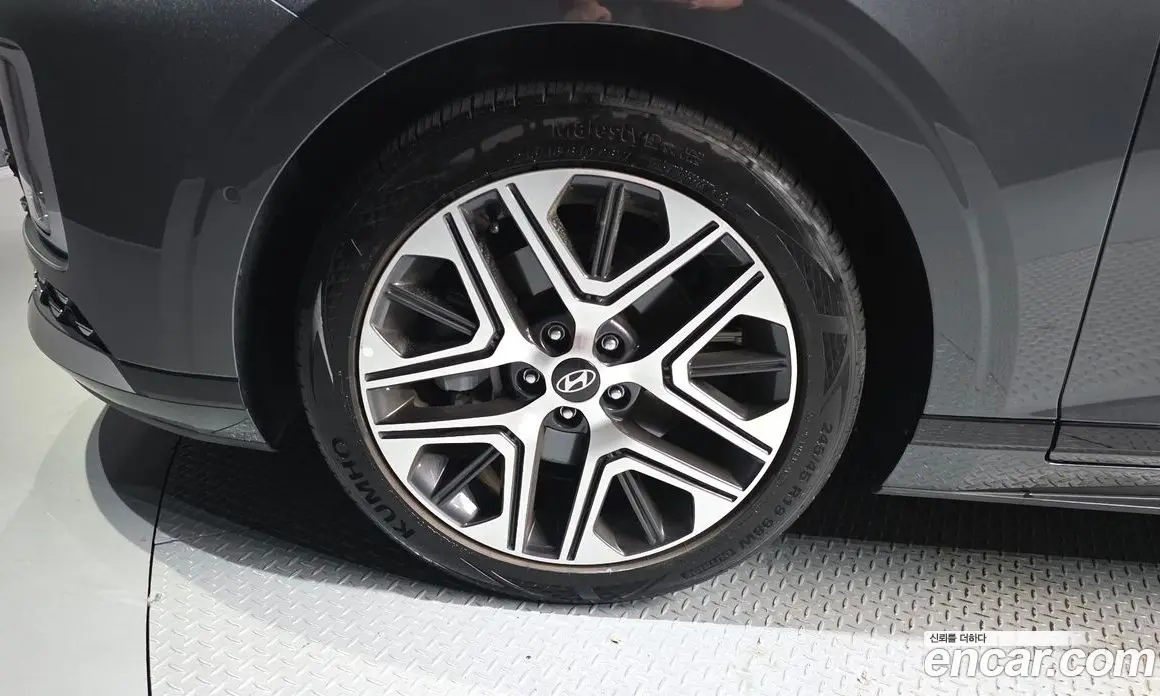 Hyundai Grandeur 2024 2.5 автомат (гидро), фото 5