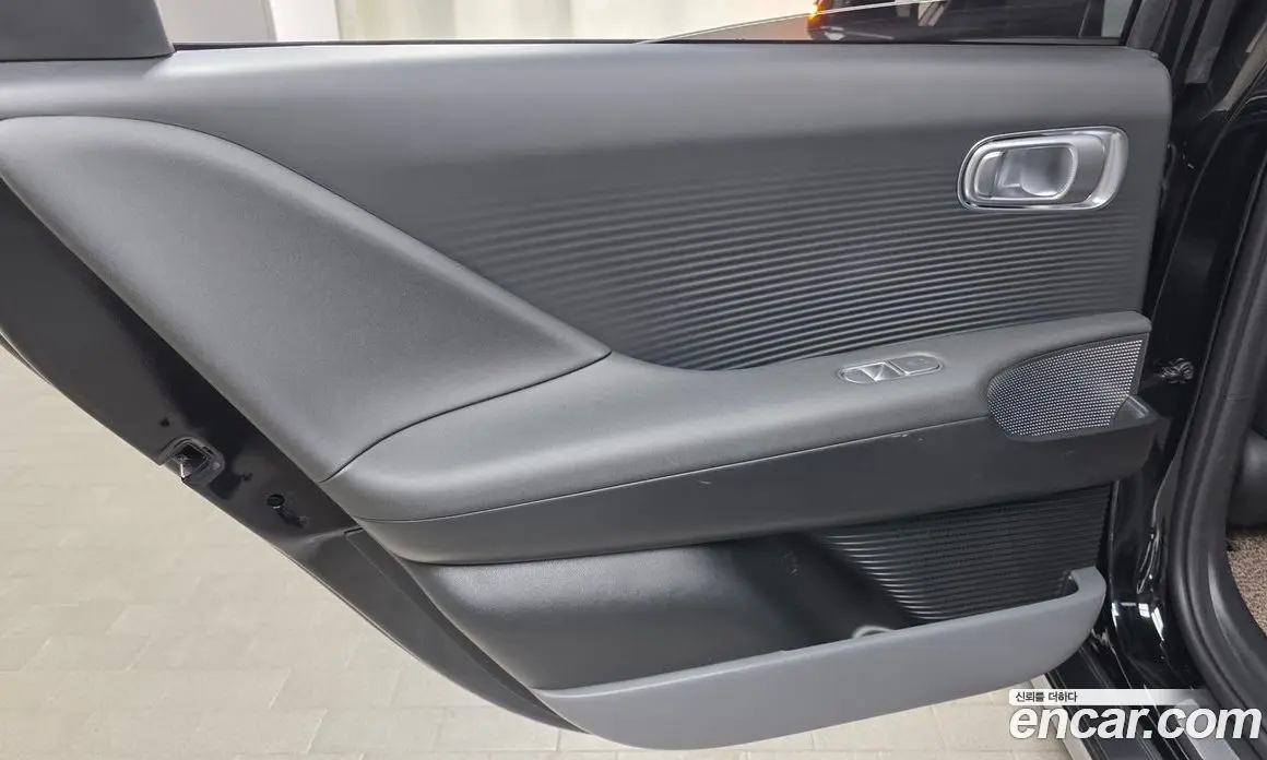 Hyundai Ioniq 6 2023 0.1 автомат (гидро), фото 15