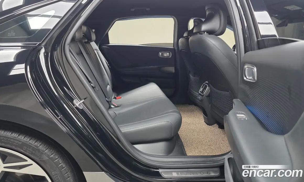 Hyundai Ioniq 6 2023 0.1 автомат (гидро), фото 18