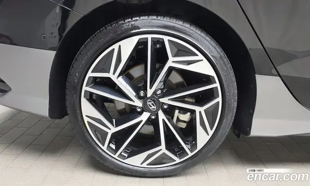 Hyundai Ioniq 6 2023 0.1 автомат (гидро), миниатюра 5