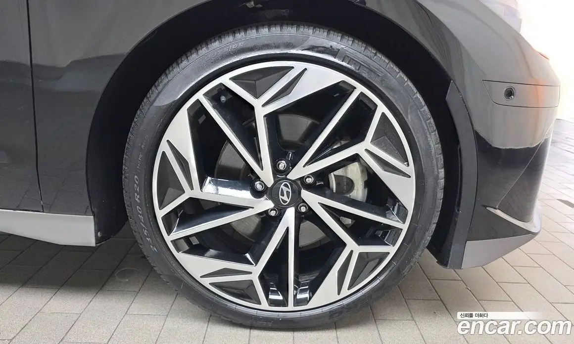 Hyundai Ioniq 6 2023 0.1 автомат (гидро), фото 7