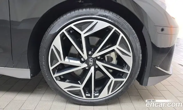 Hyundai Ioniq 6 2023 0.1 автомат (гидро), миниатюра 7