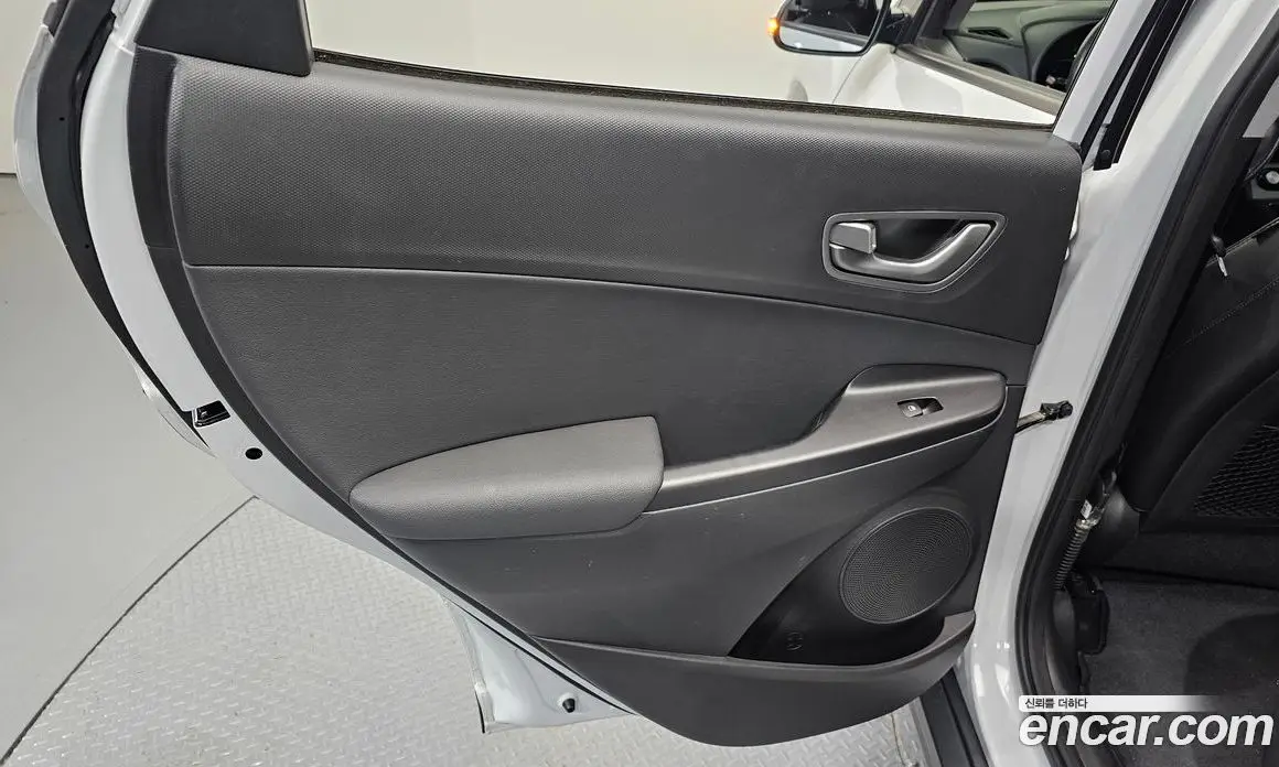 Hyundai Kona 2019 0.2 автомат (гидро), фото 15