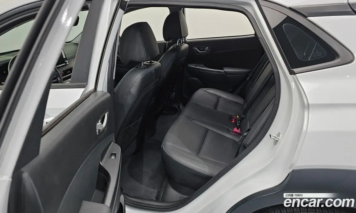 Hyundai Kona 2019 0.2 автомат (гидро), фото 17