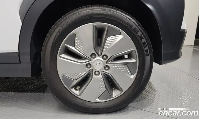 Hyundai Kona 2019 0.2 автомат (гидро), миниатюра 7