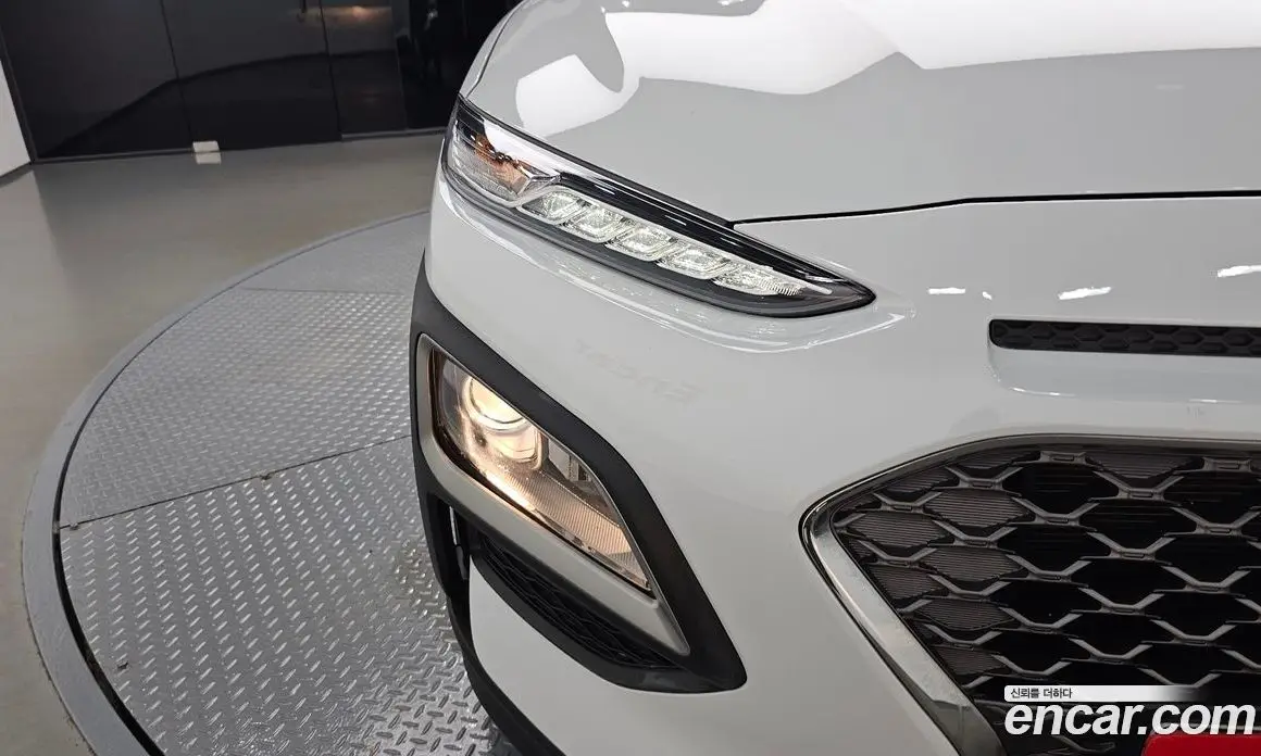 Hyundai Kona 2020 1.6 автомат (гидро), фото 8