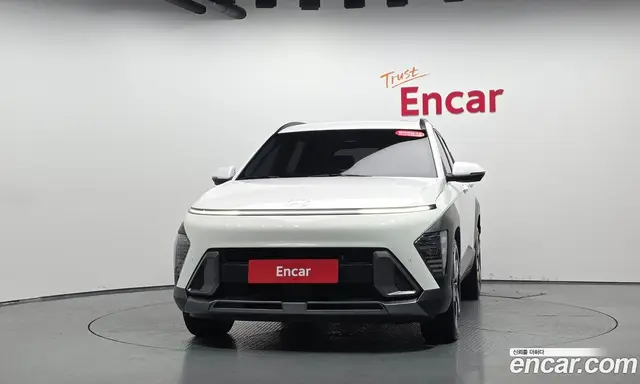 Hyundai Kona 2023 1.6 автомат (гидро), миниатюра 2