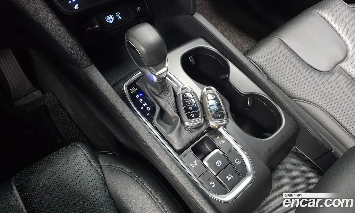 Hyundai Santa Fe 2018 2.0 автомат (гидро), фото 12 Hyundai Santa Fe 2018 2.0 автомат (гидро), фото 12