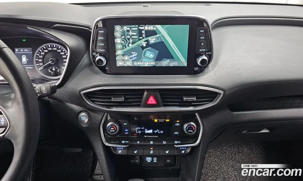 Hyundai Santa Fe 2018 2.0 автомат (гидро), фото 18 Hyundai Santa Fe 2018 2.0 автомат (гидро), фото 18