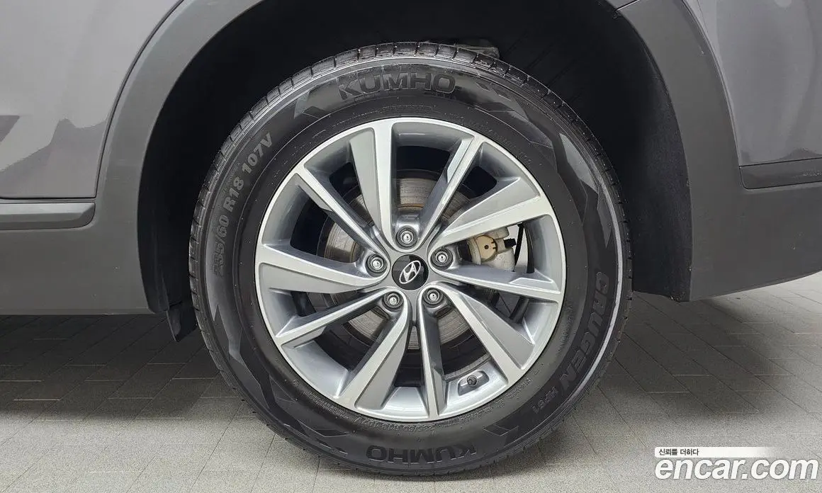 Hyundai Santa Fe 2018 2.0 автомат (гидро), фото 7 Hyundai Santa Fe 2018 2.0 автомат (гидро), фото 7