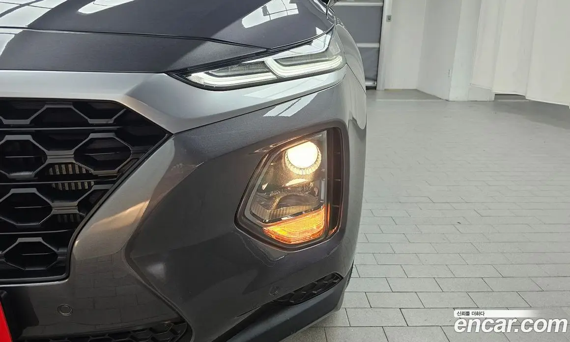 Hyundai Santa Fe 2018 2.0 автомат (гидро), фото 8 Hyundai Santa Fe 2018 2.0 автомат (гидро), фото 8