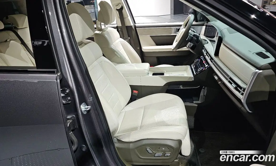 Hyundai Santa Fe 2024 2.5 автомат (гидро), фото 16