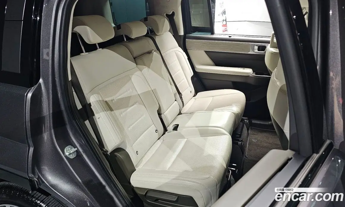 Hyundai Santa Fe 2024 2.5 автомат (гидро), фото 17