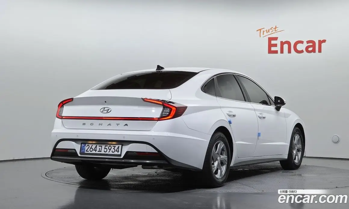 Hyundai Sonata 2022 2.0 автомат (гидро), фото 2 Hyundai Sonata 2022 2.0 автомат (гидро), фото 2