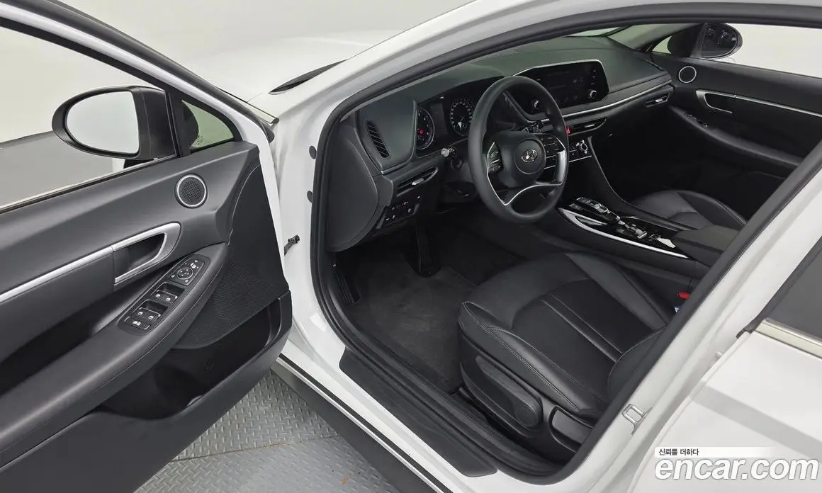 Hyundai Sonata 2022 2.0 автомат (гидро), фото 13 Hyundai Sonata 2022 2.0 автомат (гидро), фото 13