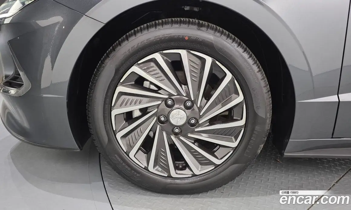 Hyundai Sonata 2023 2.0 автомат (гидро), фото 5 Hyundai Sonata 2023 2.0 автомат (гидро), фото 5