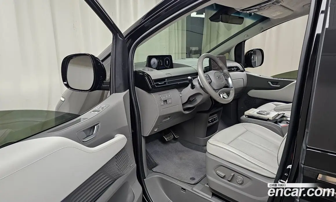 Hyundai Staria 2022 2.2 автомат (гидро), фото 13 Hyundai Staria 2022 2.2 автомат (гидро), фото 13