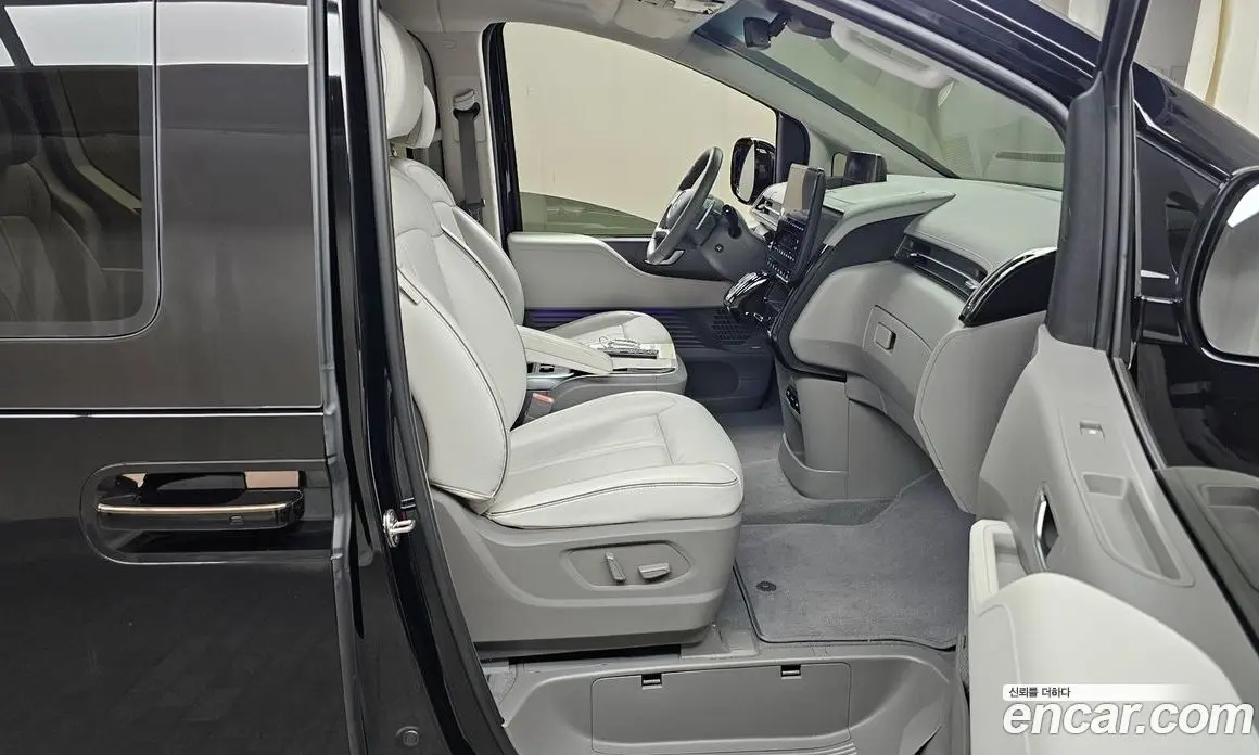Hyundai Staria 2022 2.2 автомат (гидро), фото 16 Hyundai Staria 2022 2.2 автомат (гидро), фото 16