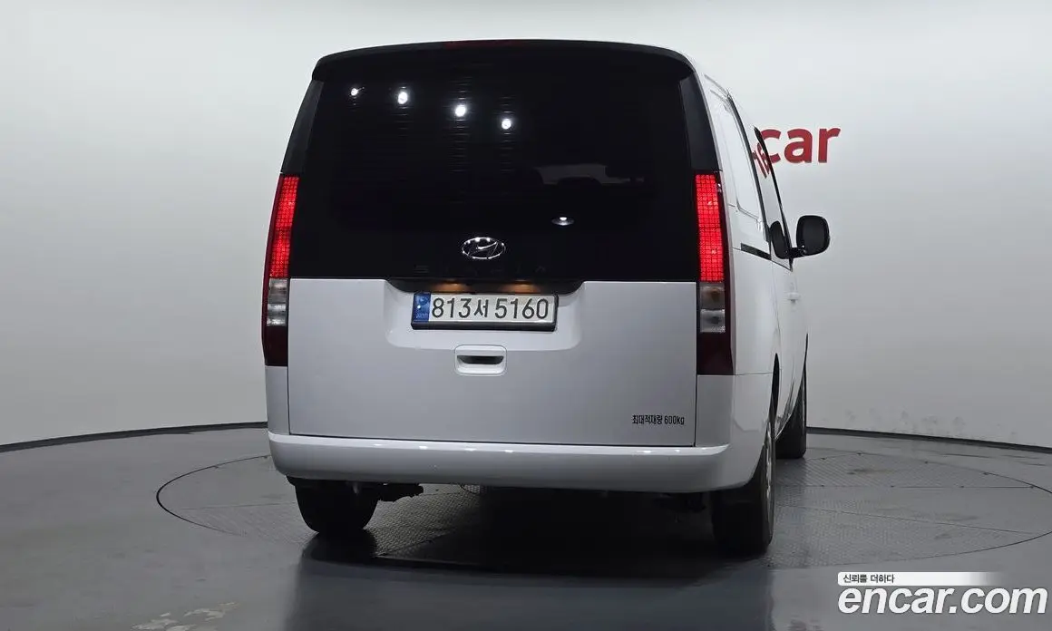 Hyundai Staria 2022 2.2 автомат (гидро), фото 4