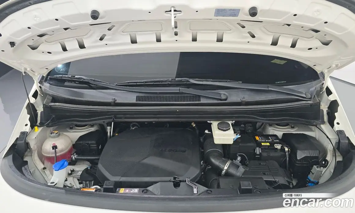 Hyundai Staria 2022 2.2 автомат (гидро), фото 6