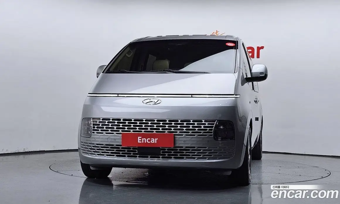 Hyundai Staria 2023 2.2 автомат (гидро), фото 3 Hyundai Staria 2023 2.2 автомат (гидро), фото 3