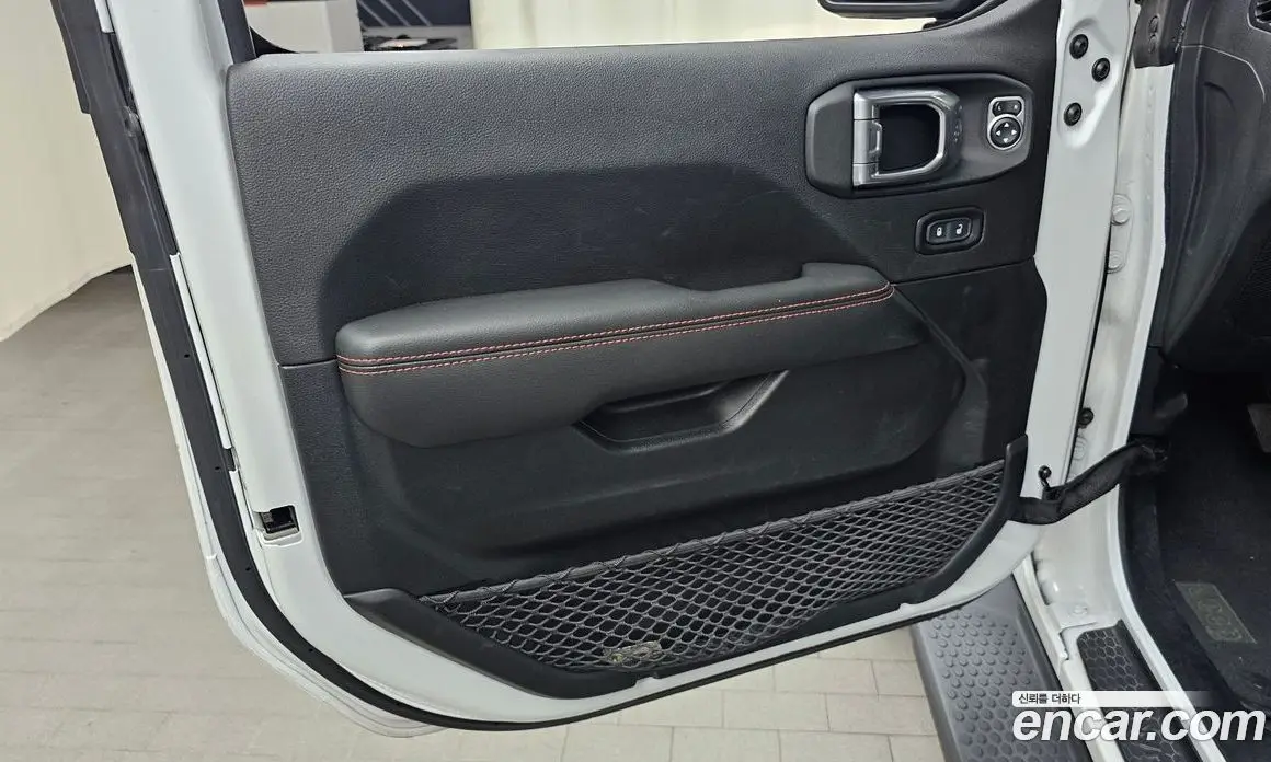 Jeep Wrangler 2021 2.0 автомат (гидро), фото 13