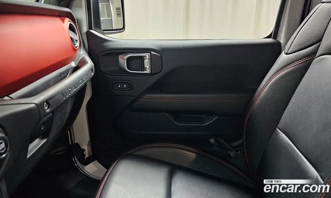 Jeep Wrangler 2021 2.0 автомат (гидро), фото 14