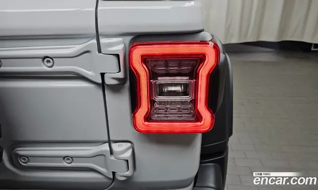 Jeep Wrangler 2021 2.0 автомат (гидро), миниатюра 8