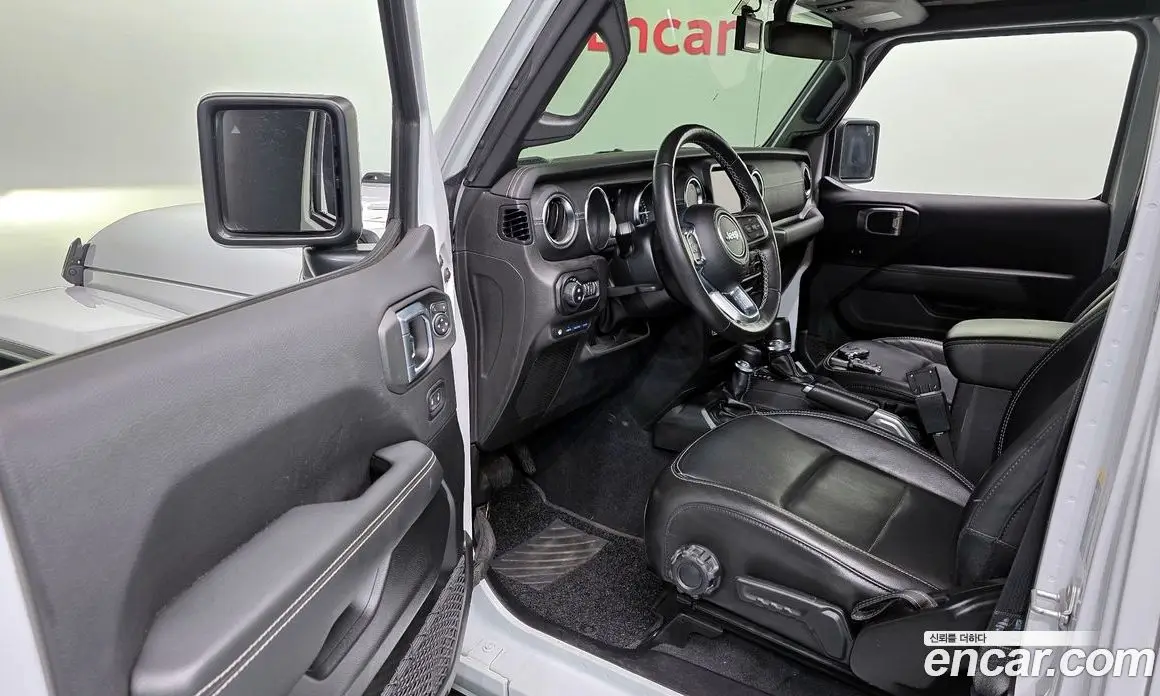 Jeep Wrangler 2022 2.0 автомат (гидро), фото 13