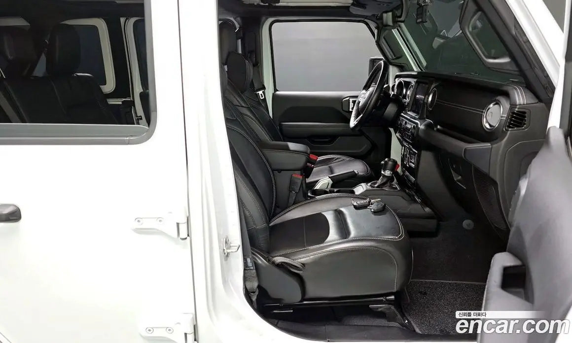 Jeep Wrangler 2022 2.0 автомат (гидро), фото 16