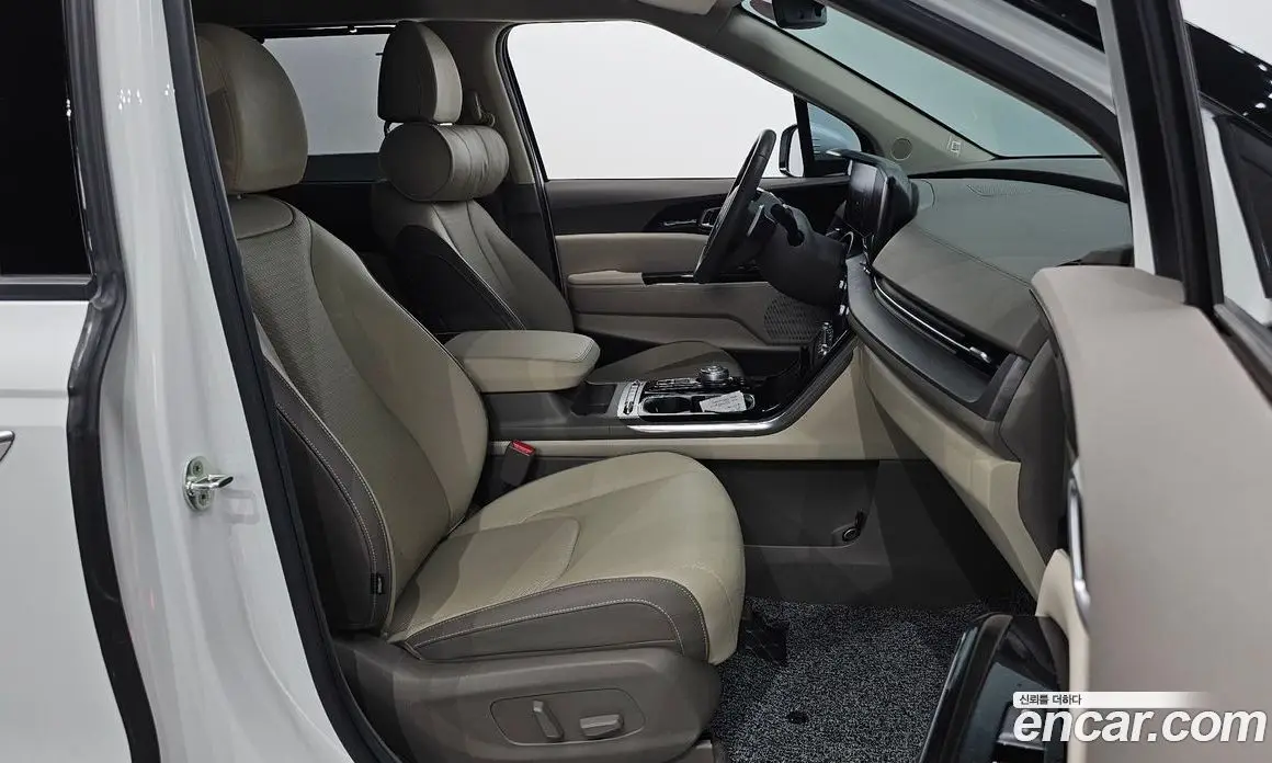 Kia Carnival 2022 3.5 автомат (гидро), фото 13 Kia Carnival 2022 3.5 автомат (гидро), фото 13